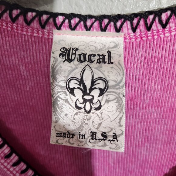 Vocal Rhinestone Cross T-Shirt Pink Black V Neck Goth Small USA Vintage Y2K - Picture 3 of 10